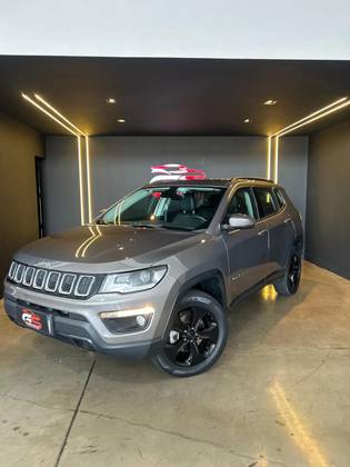 JEEP COMPASS 2.0 16V DIESEL LONGITUDE 4X4 AUTOMÁTICO JEEP COMPASS 2.0 16V DIESEL LONGITUDE 4X4 AUTOMÁTICO
